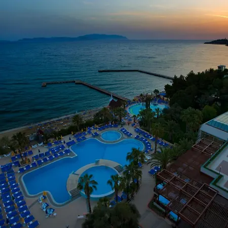 Fantasia Deluxe Kusadası