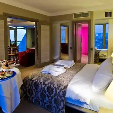 Hotel Fantasia Deluxe 5*