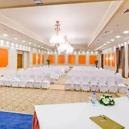 Fantasia Deluxe Hotel