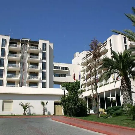 Fantasia Deluxe מלון