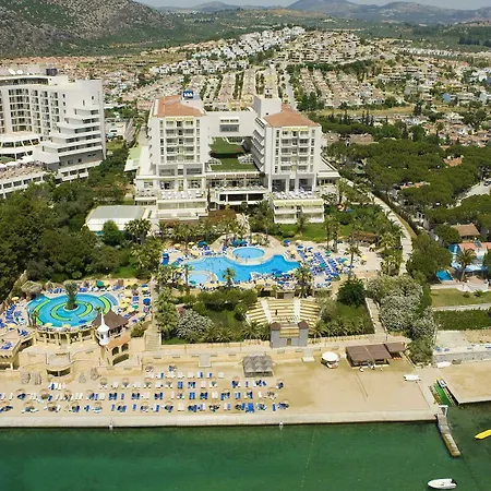 Szálloda Fantasia Deluxe 5*