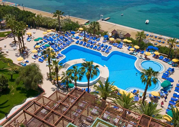 Fantasia Deluxe Kusadası